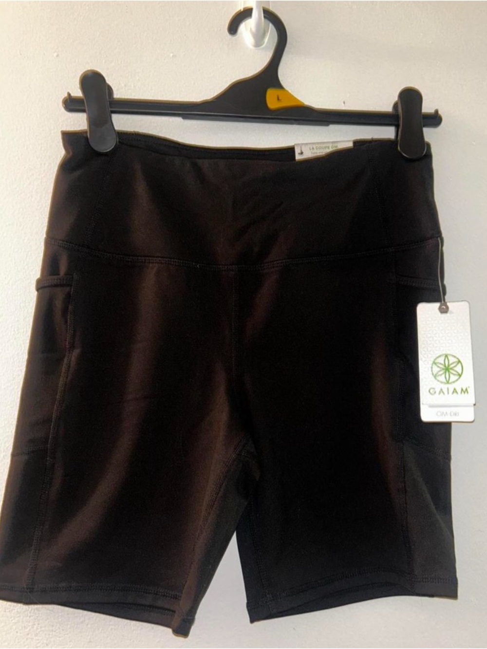 GAIAM Black High-Waist Bike Shorts with Side Pockets - Brand New